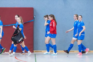 Bild 32 - B-Juniorinnen 2 Loewinnen Cup